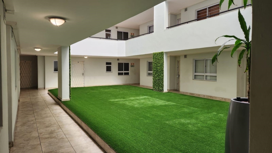 To Let 1 Bedroom Property for Rent in Salt River Western Cape